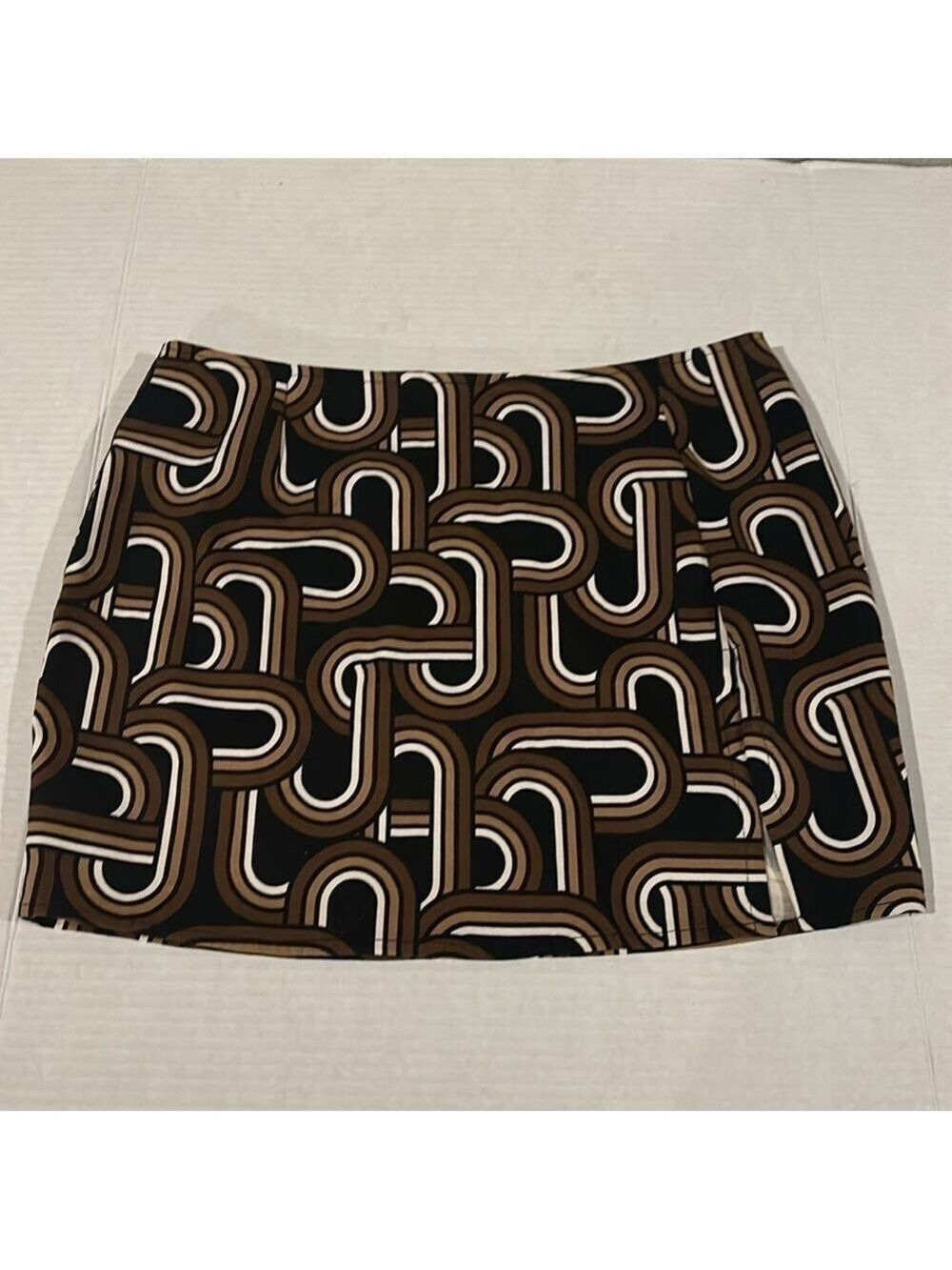 NWT-Motel Pelma Tonal Interlink Mini Skirt With Left Side Slit - Size M